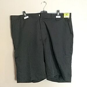 Skechers go golf shorts size 42